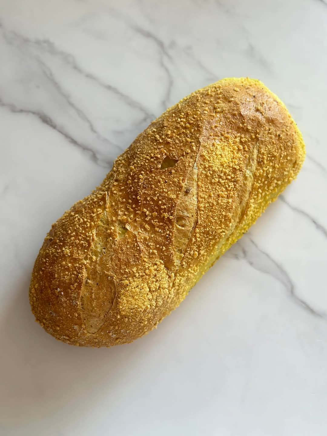 Friskbagt majsbrød
