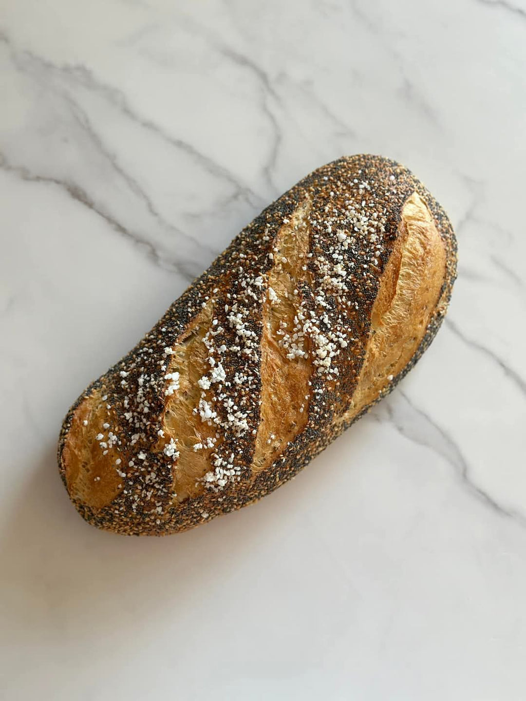 Skonnertbrød med durummel og rugkerne salt
